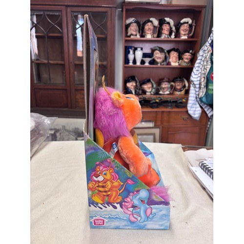 106 - Two boxed Wuzzles bears. Bumbelion & Butterbear