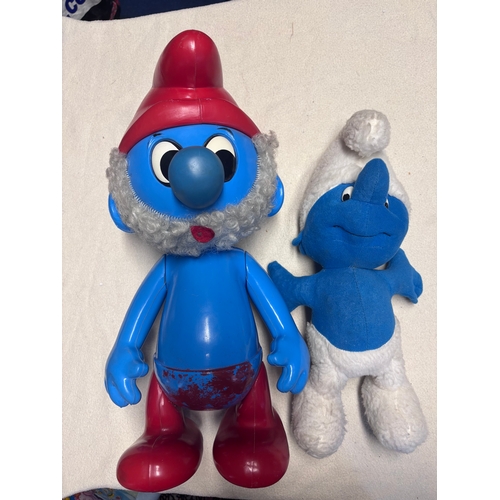 109 - Papa Smurf and plush Smurf- Papa Smurf is untested however is reported to have made noises once and ... 