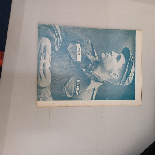 104 - Fans' Star Library Issue No. 13 ELVIS in the army.  In good condition for its age (1959)