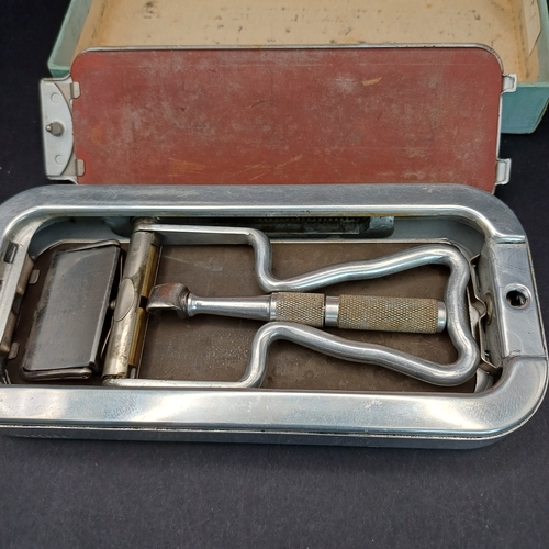 81 - Rolls Razor boxed and in excellent condition.  This product was a type of safety razor known for its... 
