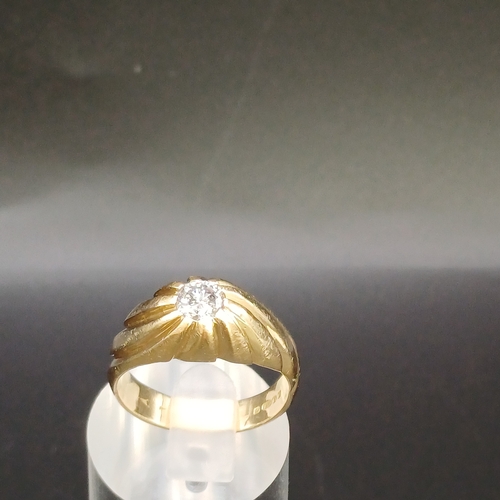 25 - Gents Diamond Solitaire Ring set in 18 carat yellow gold.
- weight 9.56g
- 18 carat yellow gold
- di... 