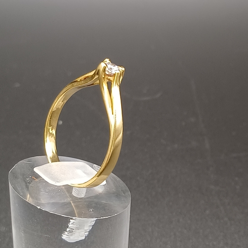 30 - Ladies Diamond Solitaire Ring set in 18 carat yellow gold.
- diamond weight approx .30 / .50 carat
-... 