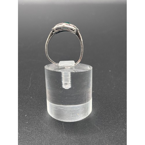 15 - Stunning 925 green stone ring size N/O & adjustable silver 925 ring. Weight 10g