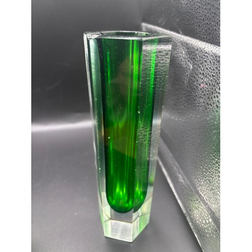 70 - Modern Murano Glass vases & ashtray. Fair condition, some damage see pictures.