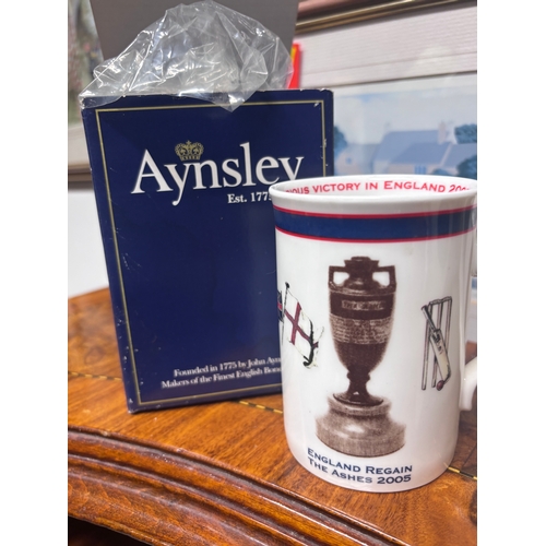 111 - Bundle of lovely items, great for reselling. Two wedgewood items - ashtray and trinket plate, lovely... 