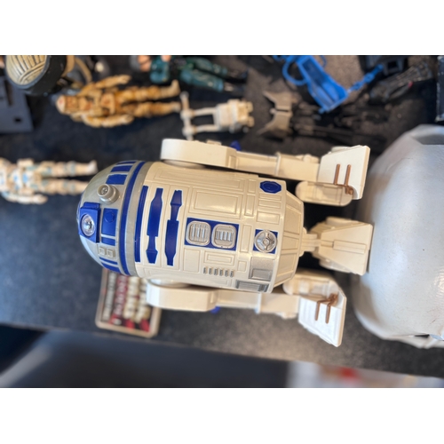 113 - Selection of random Star Wars related items, sold as seen in pictures