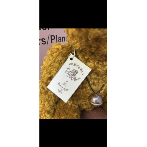 84 - Steiff 1909 Blonde 65 replica teddy bear. Crafted from high quality blonde mohair and standing appro... 