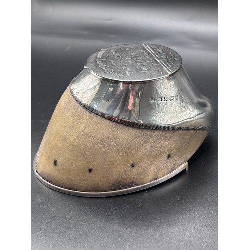 31 - Extremely rare find, A genuine horses hoofe casted in silver and converted into an inkwell. In memoi... 