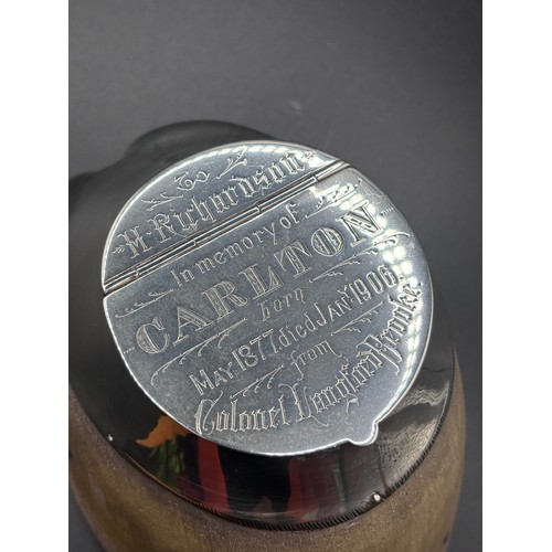 31 - Extremely rare find, A genuine horses hoofe casted in silver and converted into an inkwell. In memoi... 
