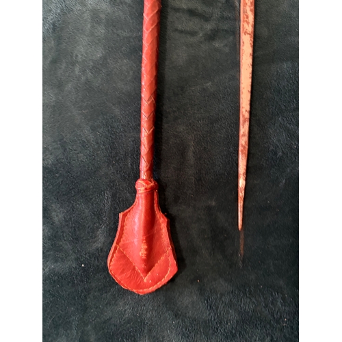 68A - 20th century officers riders crop with hidden dagger