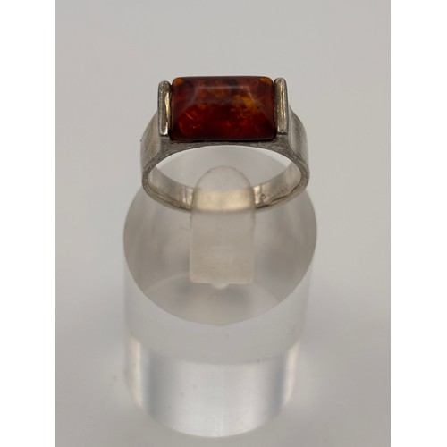 43 - 925 silver rings x3 
combined weight 13.36g
Size z
Size q
Size q