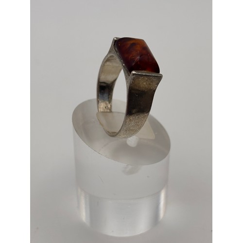 43 - 925 silver rings x3 
combined weight 13.36g
Size z
Size q
Size q