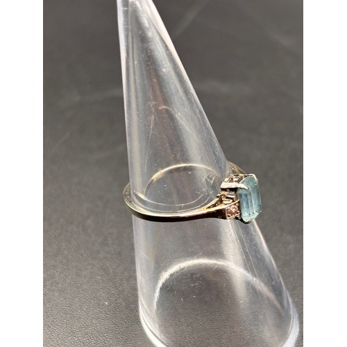 69A - stunning delicate 18ct white gold ring
Size L-M 
Weighs 2g