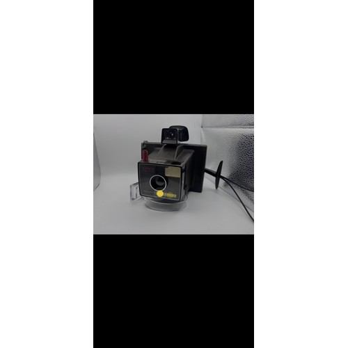 76 - Polaroid Land Camera
