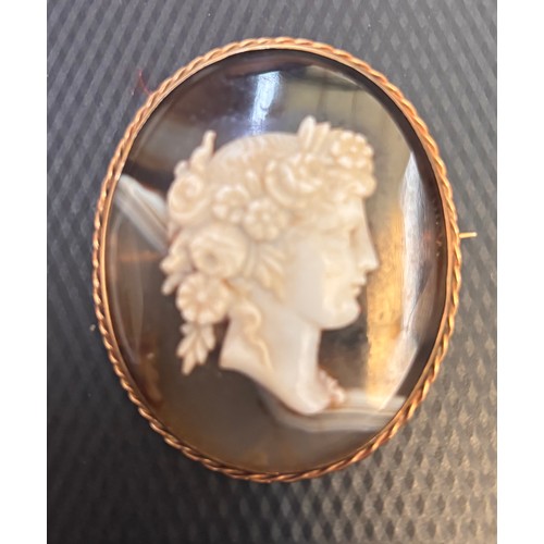 6A - Two stunning gold tone cameos.