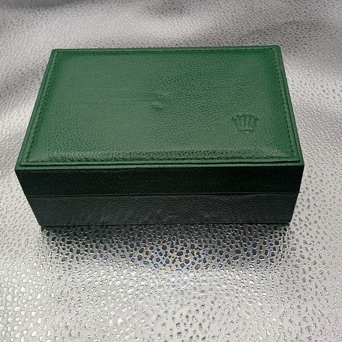 20A - Ladies Rolex Oyster Perpetual 76030 Diamond Bezel in stainless steel case and strap.  In working ord... 