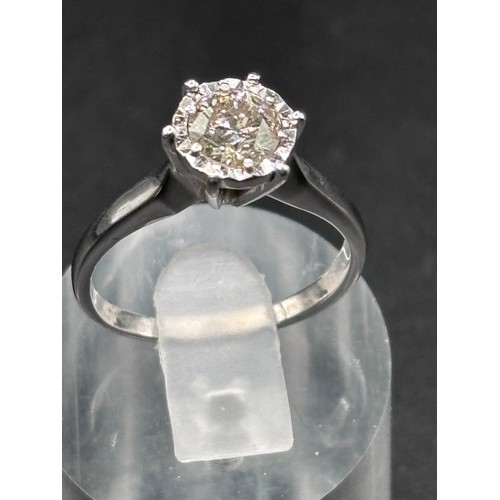 1B - Stunning 18ct white gold diamond illusion ring. Weighs 3grams. Approx. 1ct diamond.