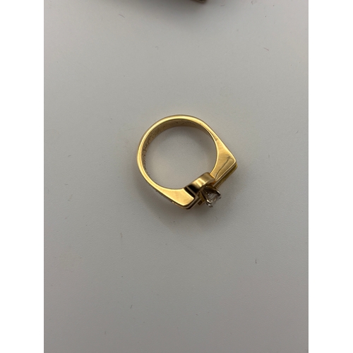16A - Stunning handmade 9ct gold diamond ring and matching earrings.