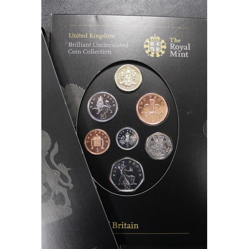 171 - 2008 BUNC Royal Mint sets including the 