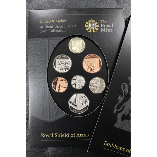 171 - 2008 BUNC Royal Mint sets including the 