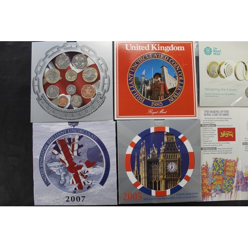 189 - BUNC Year & coin sets (8) comprising 1985, 2005, 2006 & 2007 year sets, 1988 £1 coin, 2017 £... 