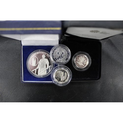 136 - Silver proof coins (8) comprising 2012 Handover £2 coin in official case with COA (scratches on obve... 