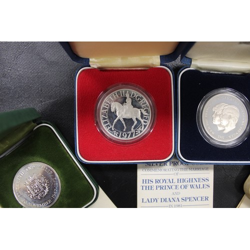 141 - Silver proof crowns (4) comprising 1972 Silver wedding anniversary, 1977 Silver Jubilee, 1980 80th B... 