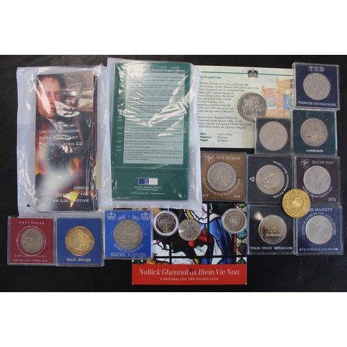 2157 - A mixed assortment of mainly UK coins to include 2006 BUNC and mont sealed 2-coin Brunel £2 co... 