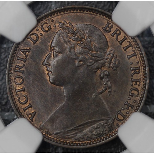 2095 - 1882H Farthing, Victoria. Heaton Mint. Small spot removed at base of bust. Graded NGC MS64BN. Attrac... 