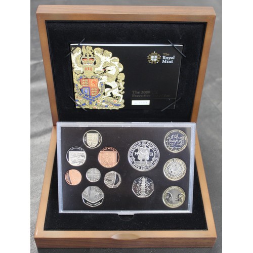 2167 - 2009 Proof year set with Kew Gardens 50p. Housed in Executive presentation box with COA booklet (113... 