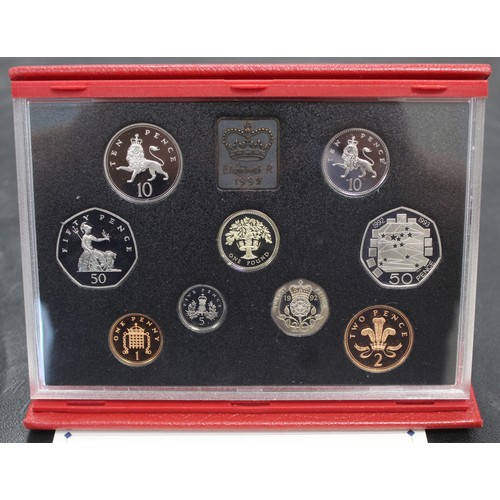 2163 - 1992 Proof year set including dual date EEC 50p. In deluxe red leather case with COA. All coins as s... 