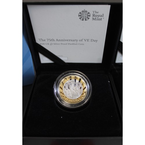 2152 - 2020 75th Anniversary of VE Day £2 silver proof & silver proof piedfort coins. Both cased with C... 