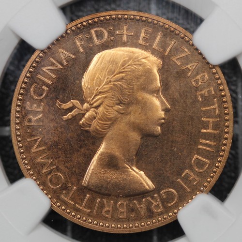 2093 - 1953 Half Penny, Elizabeth II. Graded NGC PF63RD. With no real surface marks we feel this slightly u... 