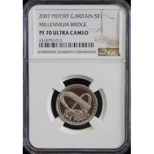 2139 - 2007 Silver piedfort proof £1 depicting the Millennium Bridge in Gateshead. Graded NGC PF70 Ul... 