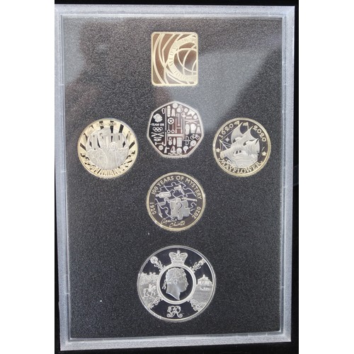 61 - Royal Mint 2020 13-coin proof set collectors edition including Tokyo Olympics 50p. All coins as stru... 