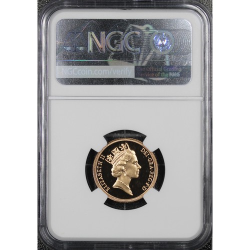 66 - 1986 Proof Sovereign, Elizabeth II. Graded NGC PF69 Ultra Cameo and presented in Modern Sovereign ho... 