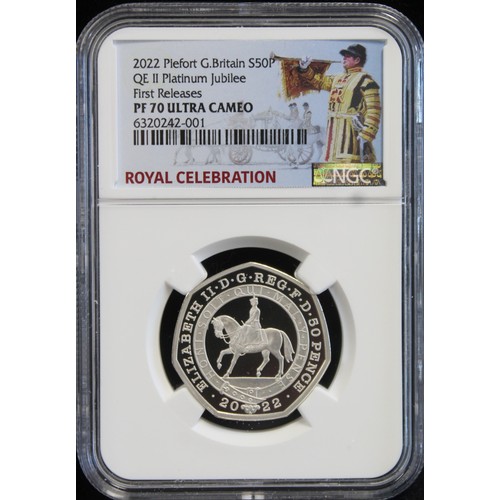 204 - 2022 Silver proof piedfort 50p featuring the equestrian obverse by John Bergdahl and 