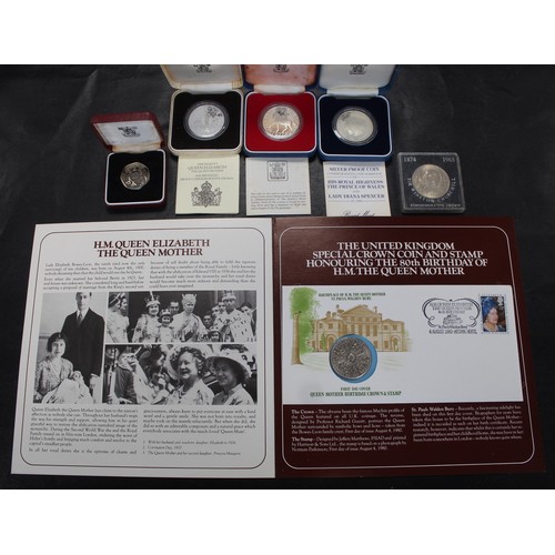 218 - UK crown & 50p collection (6) including cased silver proof crowns with COA's (1977, 1980 & 1... 