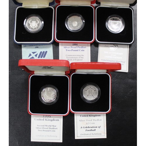 177 - Silver proof piedfort & silver proof £2 coins (5) comprising 1986 Commonweatlth Games, 1994 pied... 