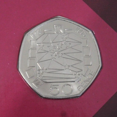 201 - BUNC 1993 year set including 1992-1993 EEC dual date 50p. All coin as issued.