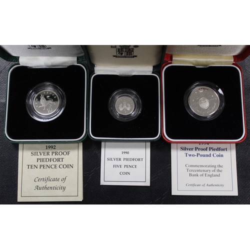 196 - Silver proof & silver proof piedfort coins (6) comprising 1977 Silver Jubilee crowns (2), 1981 C... 