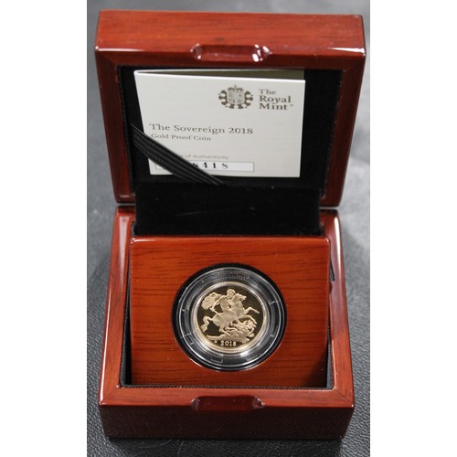 101 - 2018 Gold proof sovereign, Elizabeth II. Struck with a crowned 