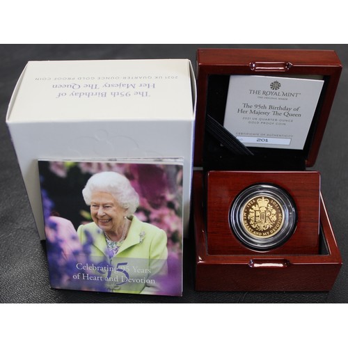 196 - 2021 ¼oz gold proof £25 commemorating the 95th Birthday of Queen Elizabeth II. Obverse portrait by J... 