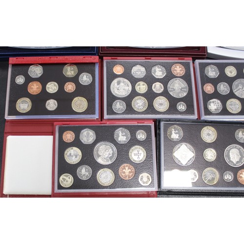 286 - Royal Mint proof year sets (8) comprising 2000, 2001, 2002, 2004, 2005, 2006, 2007 & 2008. Compl... 