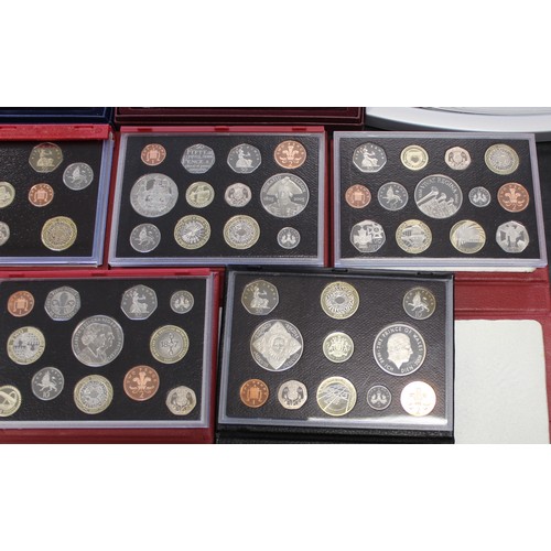 286 - Royal Mint proof year sets (8) comprising 2000, 2001, 2002, 2004, 2005, 2006, 2007 & 2008. Compl... 