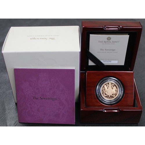 196 - 2022 Proof sovereign, Elizabeth II. Platinum Jubilee special reverse design by Timothy Noad. A few m... 