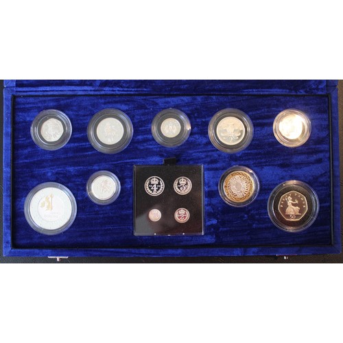 267 - 2000 Millennium Silver Proof Collection including Maundy set. Stunning collection much as struck wit... 