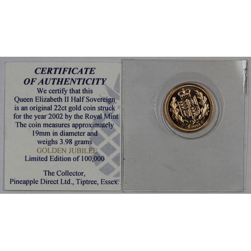 102 - 2002 Half sovereign, Elizabeth II. In blister pack with COA and housed in case (this worn). Obverse ... 