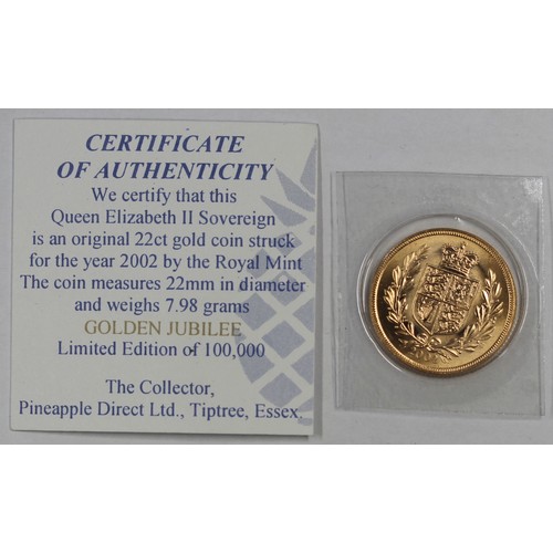 135 - 2002 Sovereign, Elizabeth II. In blister pack with COA and housed in case (this worn). Obverse portr... 