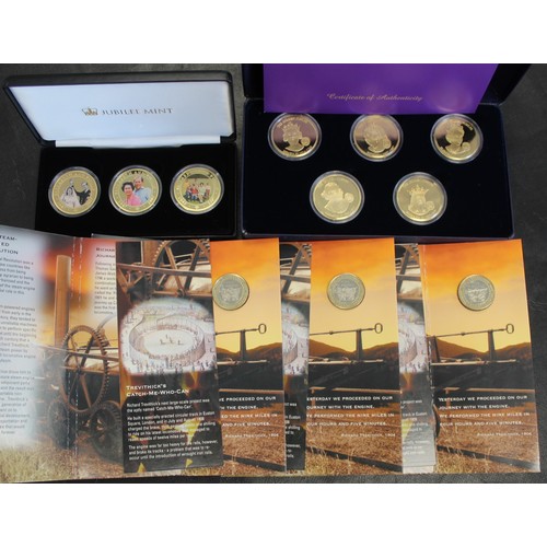 325 - A mixed assortment of coins & medals including 2004 Trevithick BUNC £2 coins (3) and two present... 